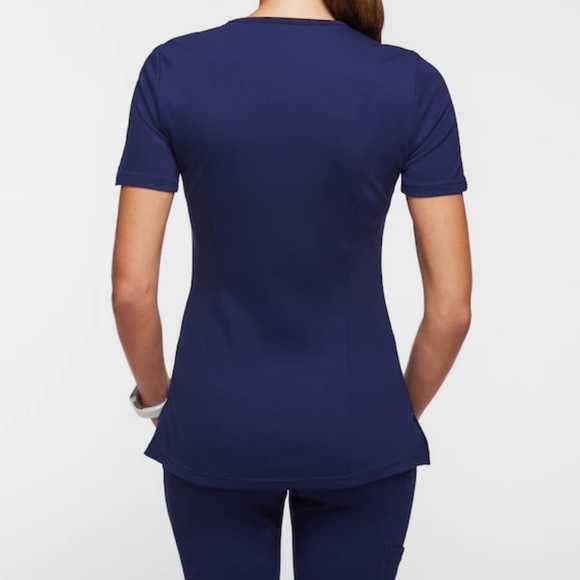 Jaanuu 4 pocket v neck scrub top - Picture 6 of 10